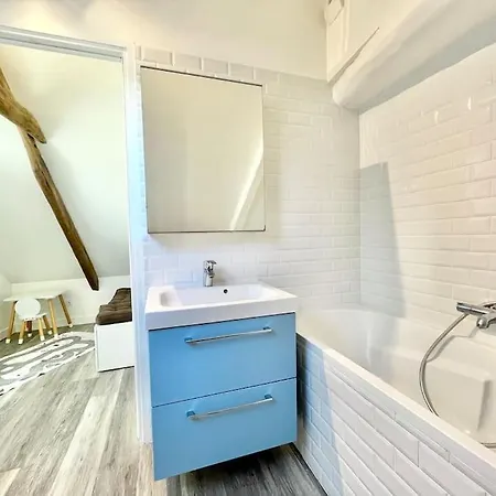 Duplex-ocean Moderne Dans Longere Avec Exterieur *
